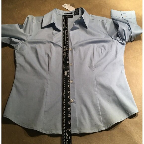 NEW YORK & COMPANY “City Stretch” Fitted STRETCH Blouse, LIGHT BLUE, NWT, Size L - Picture 6 of 8